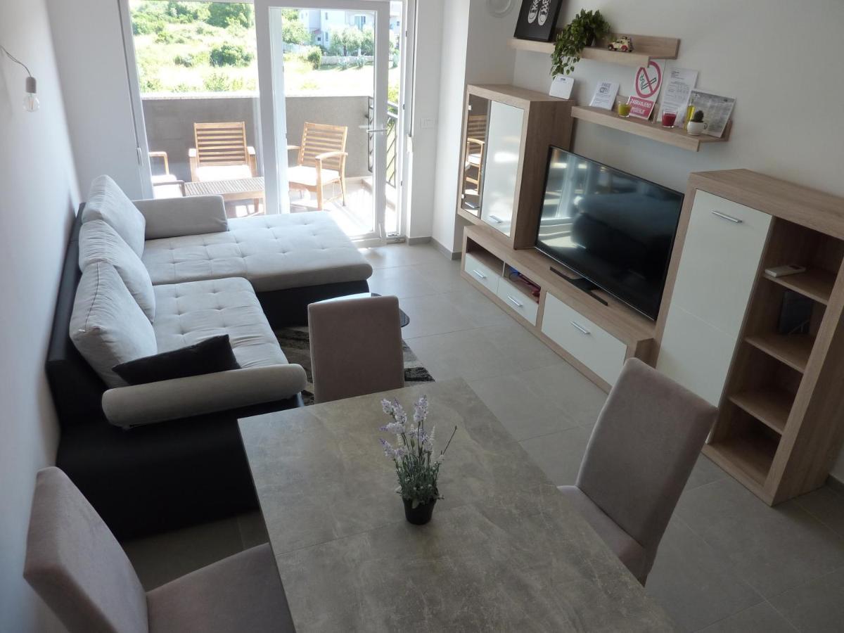 Apartment Jere With Private Parking Zadar Exterior foto